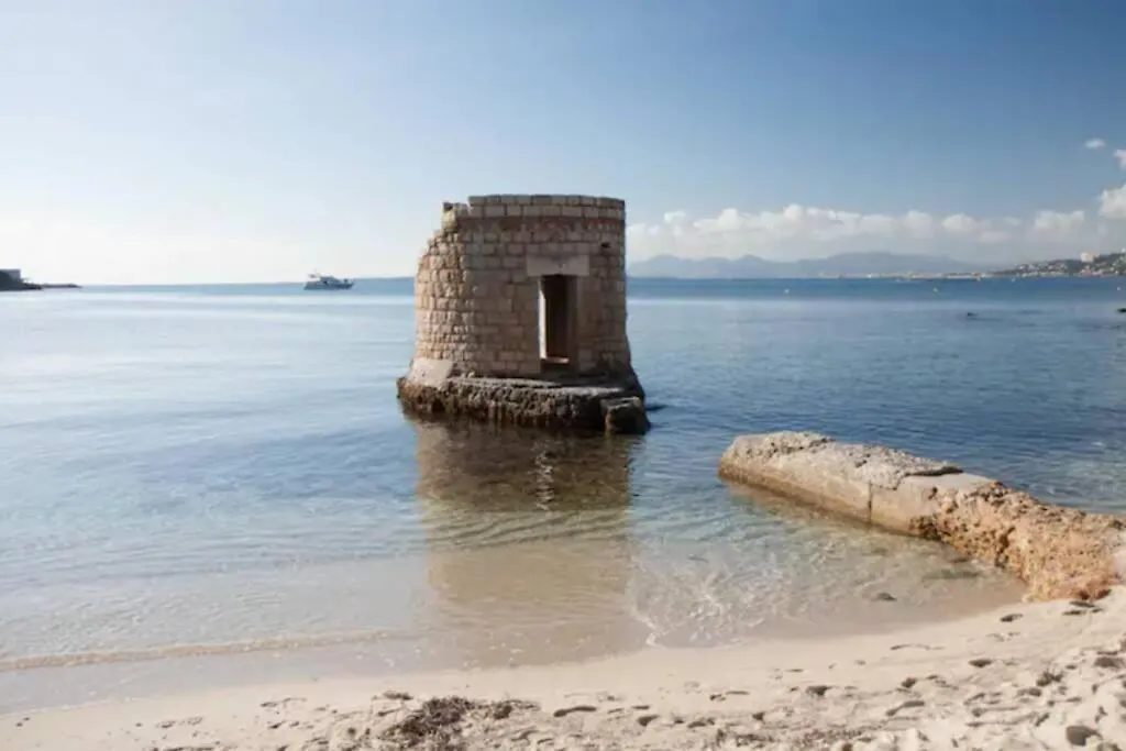 Apartment Coeur De Juan, Calme, 300M Plages - Easy Check-In Antibes France