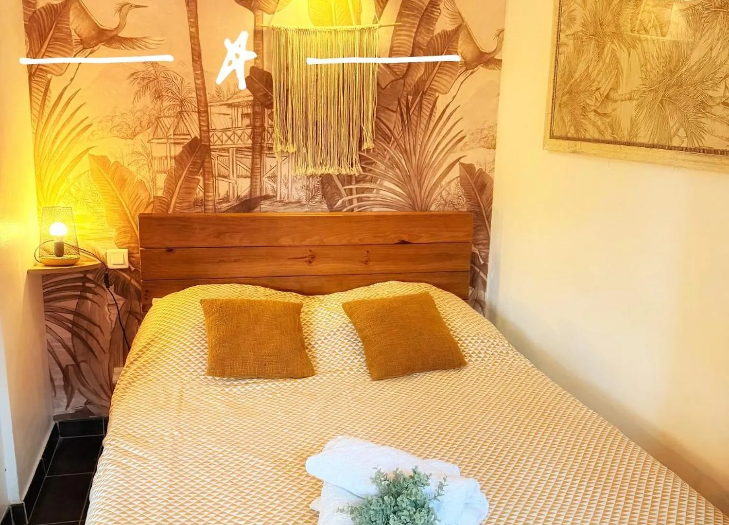 Apartment Coeur De Juan, Calme, 300M Plages - Easy Check-In Antibes France